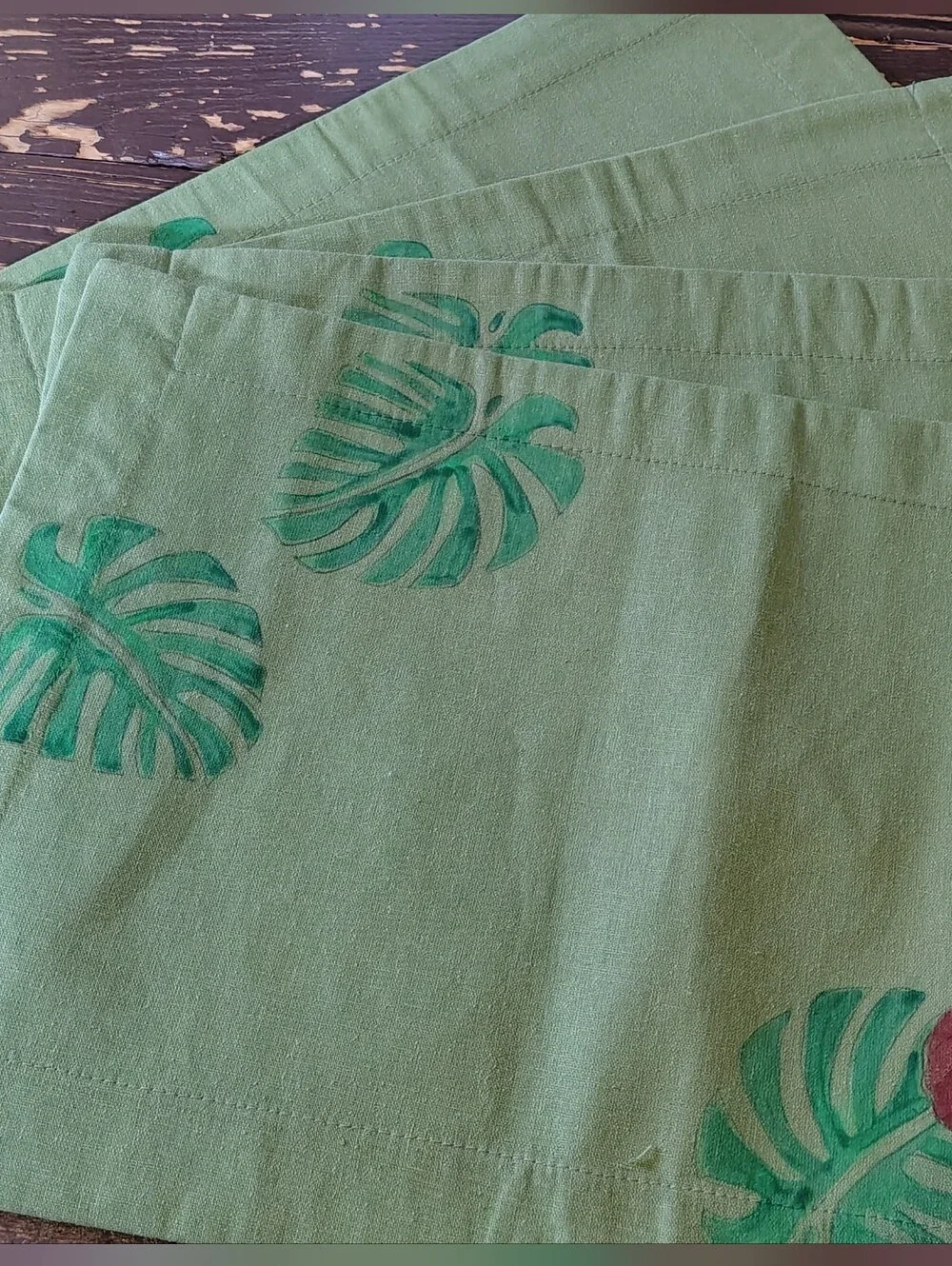 Hawaiian Hibiscus Themed Placemats - Set of 4